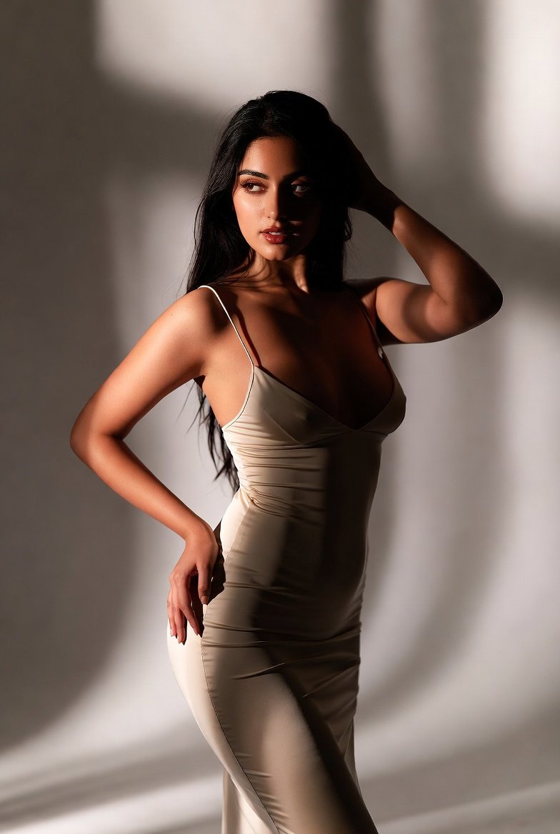 Curvy hot Kolkata escort model